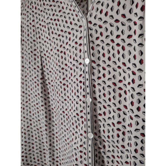 Libs print Top BLouse Max Studio Women's Short Sleeve Cream Black V-Neck Size L - Picture 5 of 9